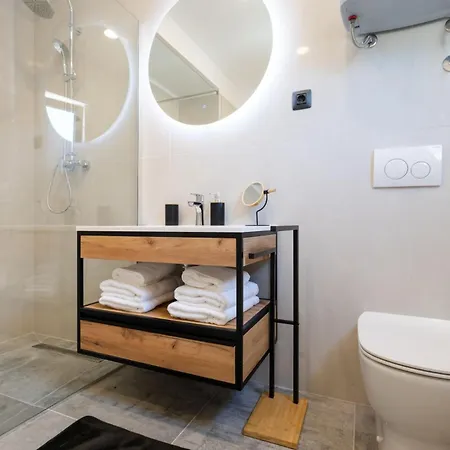 Апартаменты Alexis *