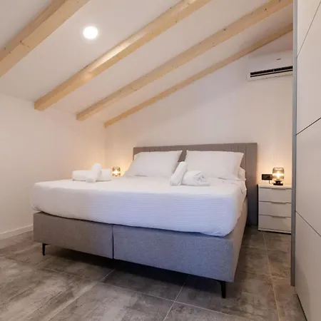 Апартаменты Alexis *